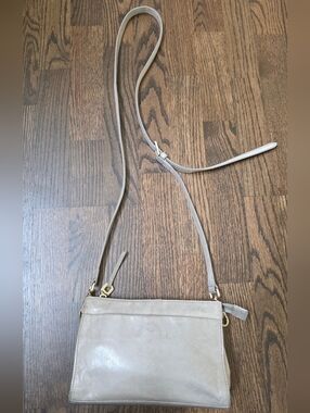 HOBO Crossbody Beige Leather Bag 9" X 6"